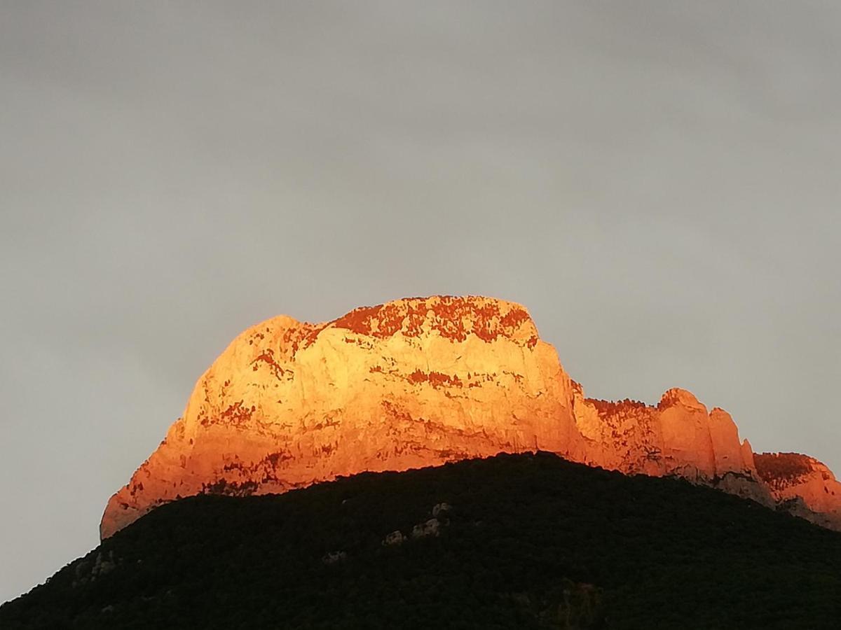 Apartamento El Fenal De Turmo Casa Rural "El Capricho De Nieves" Laspuña Esterno foto